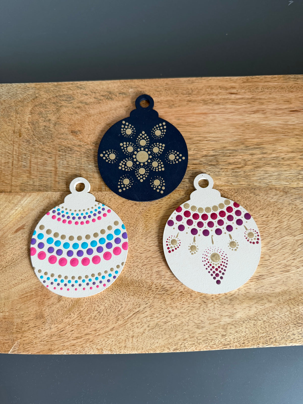 Festive Mandala Painting for Beginners - Christmas Decorations